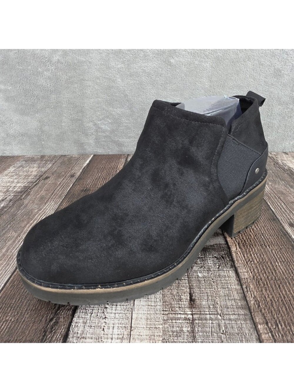 Torrid Lug Ankle Booties 10 WW Black Faux Suede Leather Chunky Pull On Stretchy